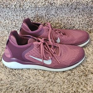 Nike Free Run Tennis Shoes